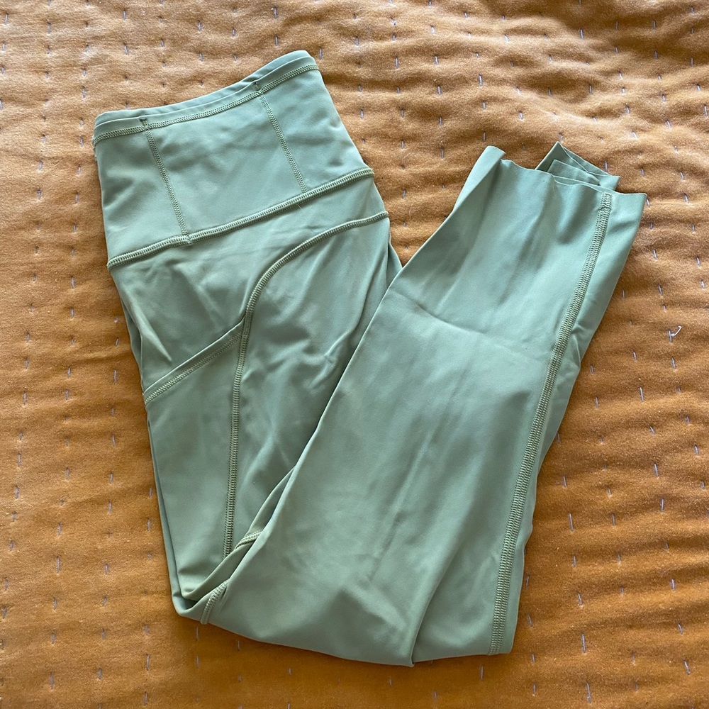 Lululemon Fast and Free Crop Leggings - Size 6